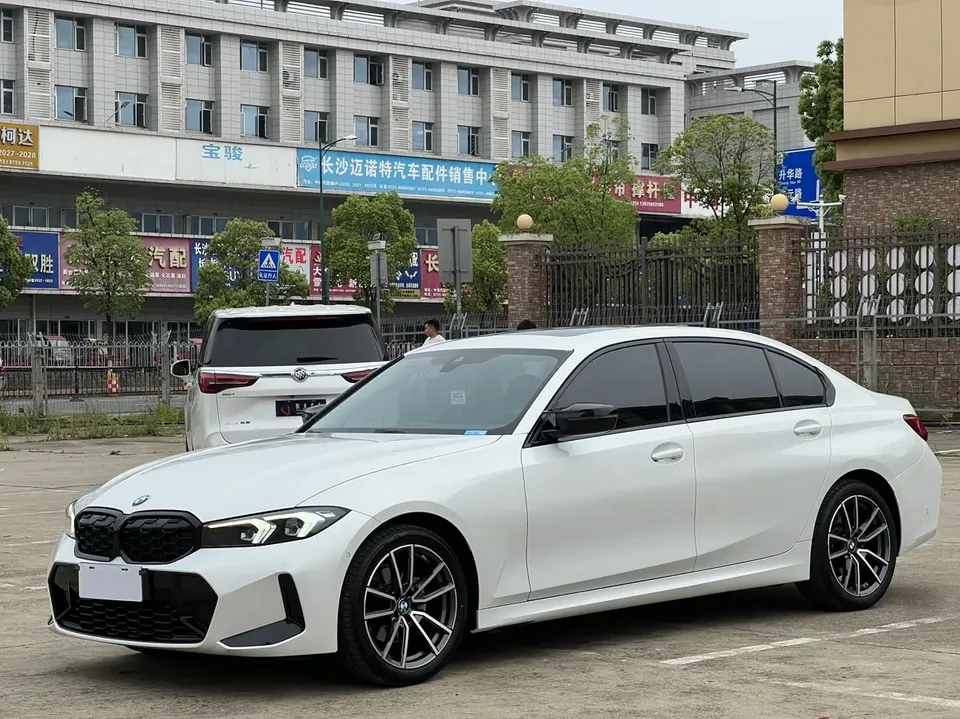 BMW 3 Series 2022
