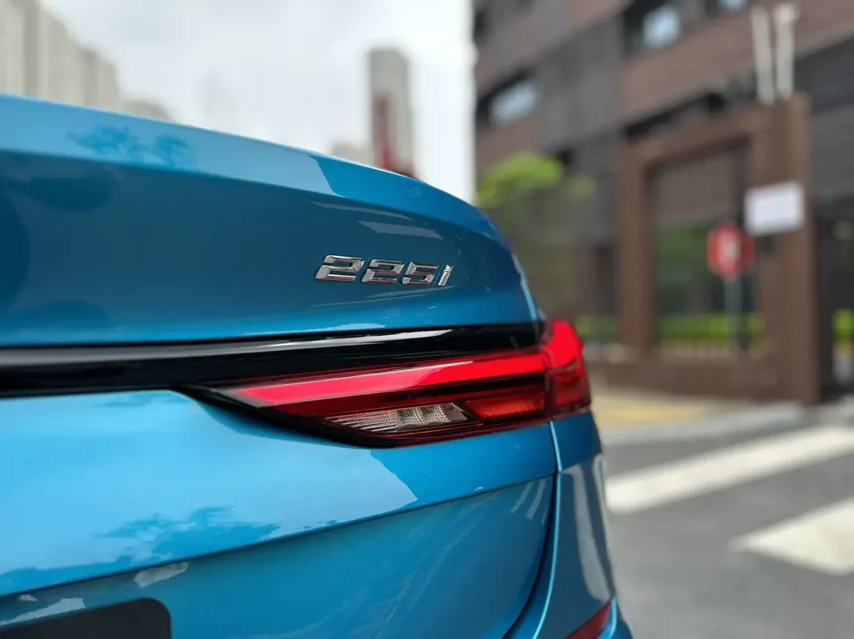 BMW 2 Series 225i Four-Door Coupe M Sport Package 2023 — миниатюра 3