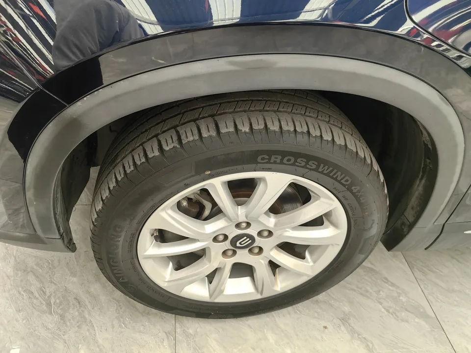 Skywell Skyworth EV6 Skyworth EV6 2021 410 Customized Edition 2022 — миниатюра 2