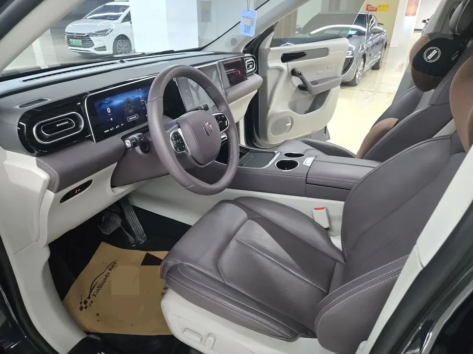 Leapmotor Zero running C11 Extended Range 200 Comfort Edition 2023 — миниатюра 5