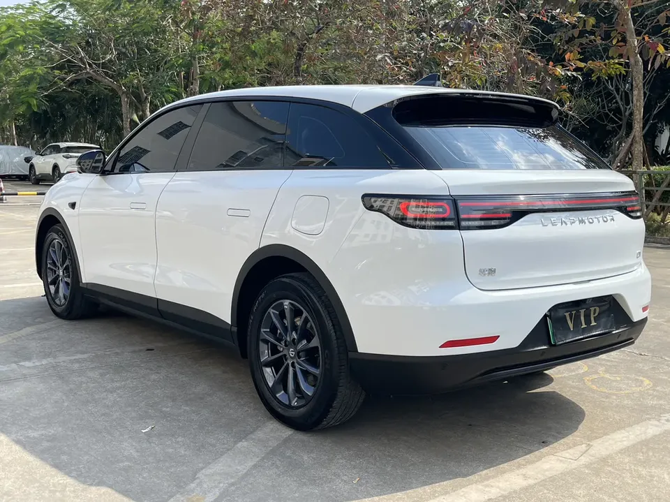 Leapmotor Zero running C11 Extended Range 285 Comfort Edition 2023 — миниатюра 4