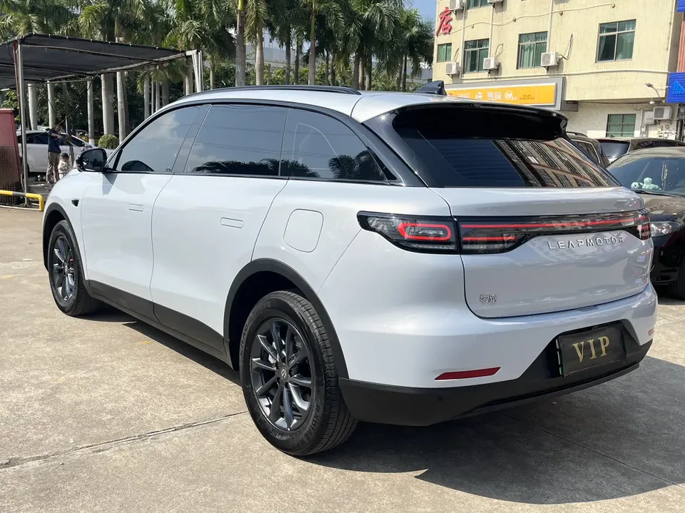 Leapmotor Zero running C11 Extended Range 200 Comfort Edition 2024 — миниатюра 4
