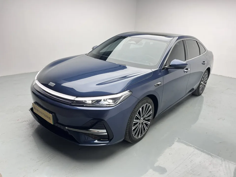 Geely Galaxy A7 PHEV 2025