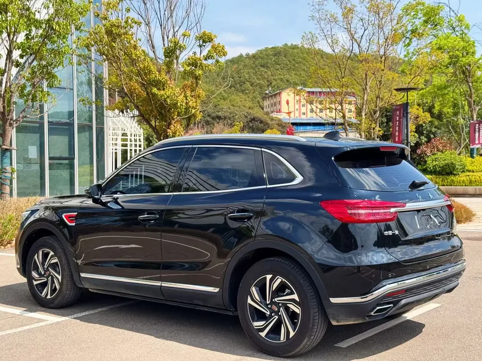 Hongqi HS5 Hongqi HS5 2022 2.0T Zhilian Qiyue Edition 2023 — миниатюра 4