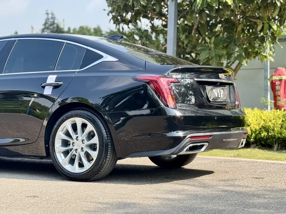 Cadillac CT5 28T Luxury Standard Edition 2023 — миниатюра 3