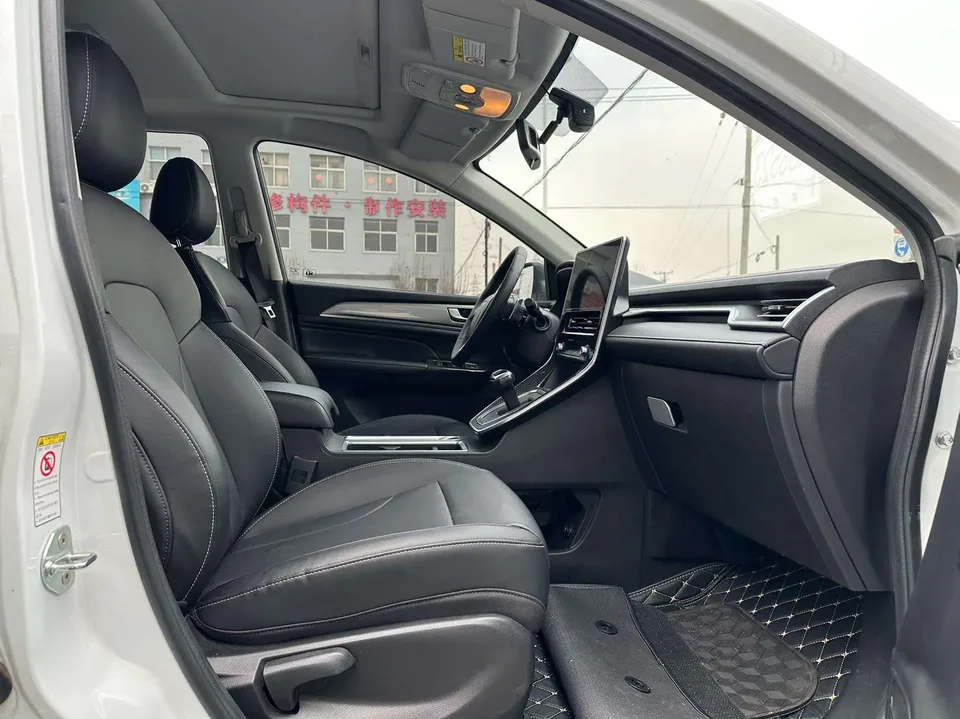 Haval M6 Haval M6 2021 PLUS 1.5T DCT Smart Edition 2022 — миниатюра 4