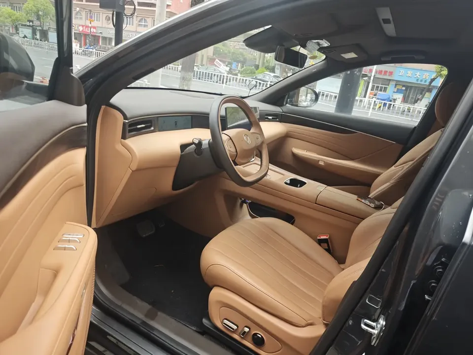 Dongfeng Fengshen L8 PHEV 112KM Dream Edition 2025 — миниатюра 5