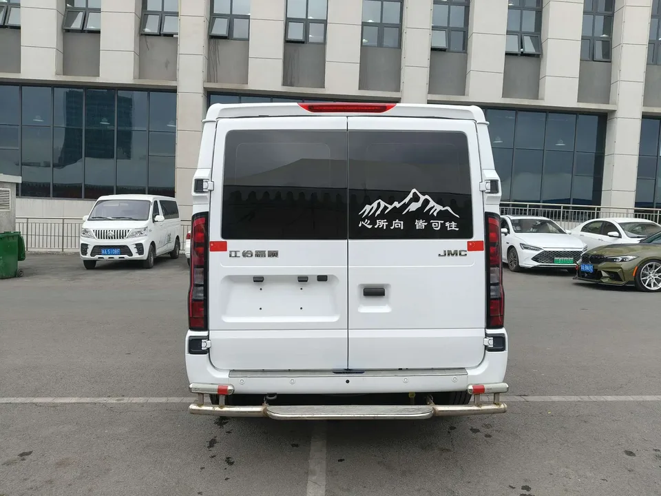 Jiangling Fushun 2.0T manual diesel short-axle low-top commercial multi-purpose passenger car 5 seats 2024 — миниатюра 2