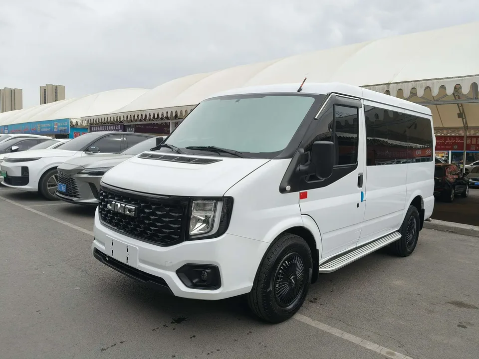 Jiangling Fushun 2.0T manual diesel short-axle low-top commercial multi-purpose passenger car 5 seats 2024 — фото 1, купить с доставкой в Москву