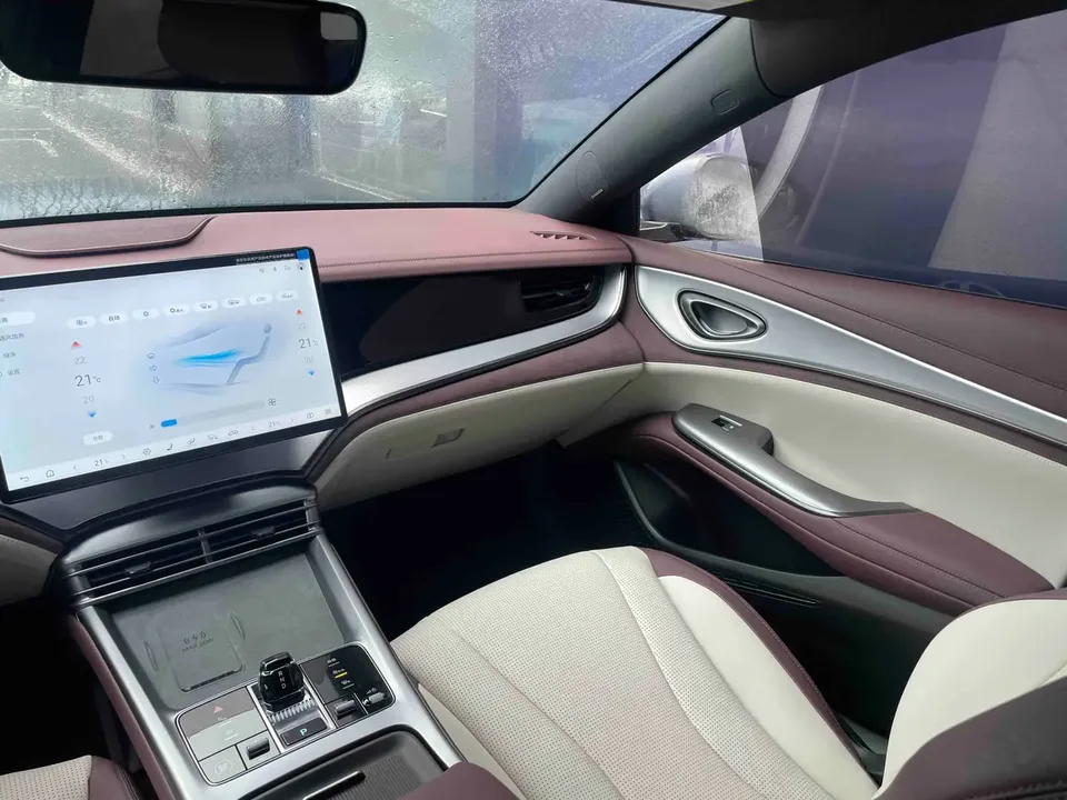 BYD Seal 07DM Intelligent Driving Edition DM-i 125KM Premium Edition 2025 — миниатюра 3