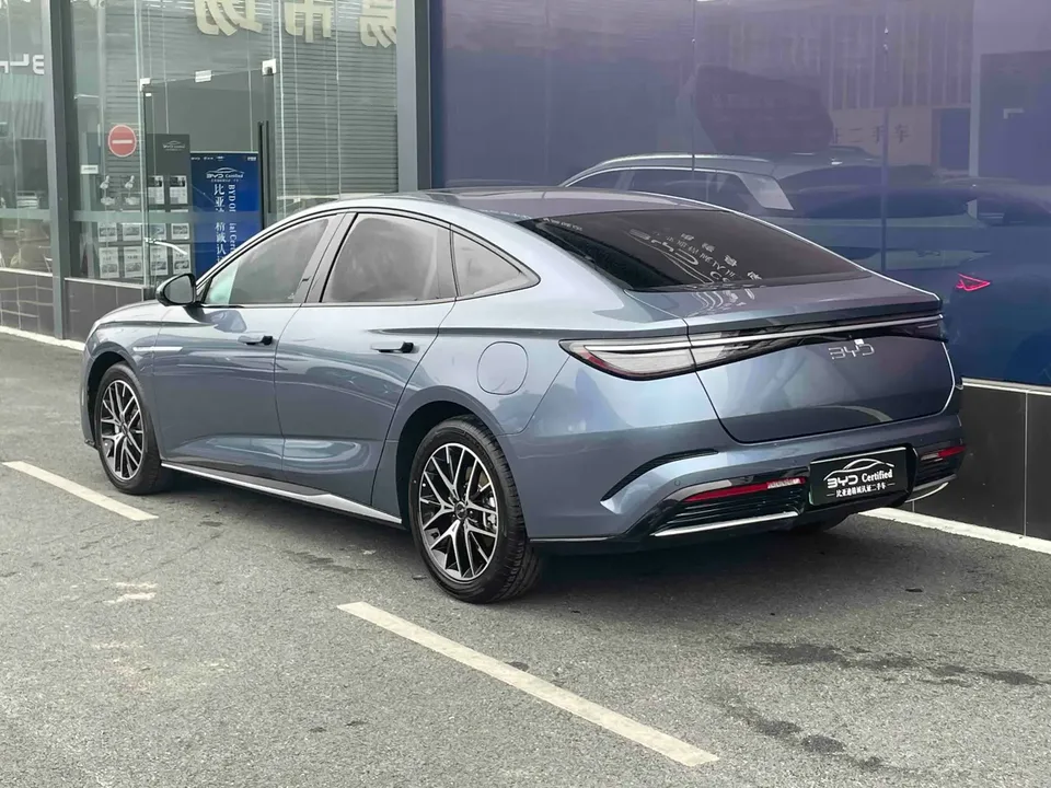 BYD Seal 07DM Intelligent Driving Edition DM-i 125KM Premium Edition 2025 — миниатюра 4
