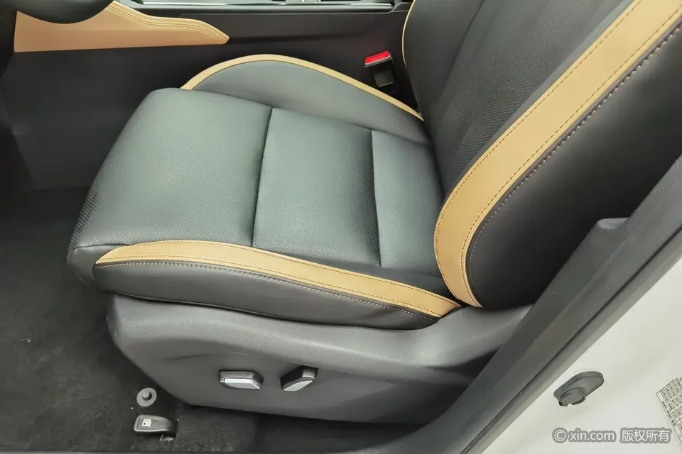 Geely Haoyue PRO 1.5TD DCT Zongheng+ 2025 — миниатюра 4