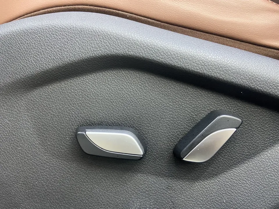 Geely Vision X6 Vision X6 2021 PRO 1.4T Automatic Premium Edition 2022 — thumbnail 3