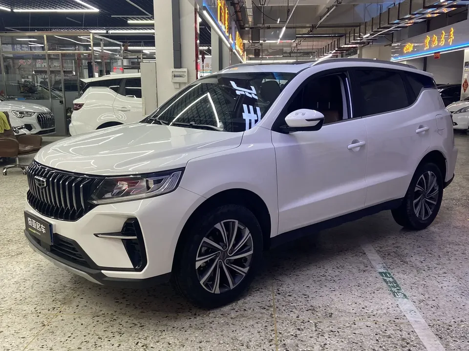 Geely Vision X6 Vision X6 2021 PRO 1.4T Automatic Premium Edition 2022 — photo 1, buy with delivery to Moscow