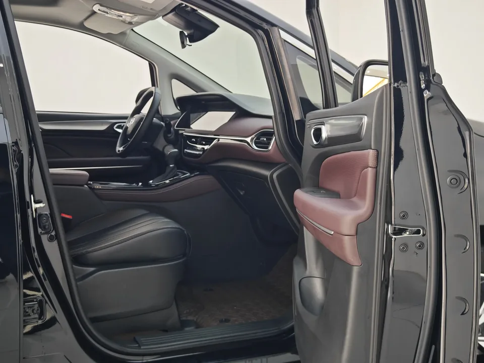GAC Trumpchi M6 Trumpchi M6 2023 PRO 270T WDCT Luxury Edition 2024 — миниатюра 3