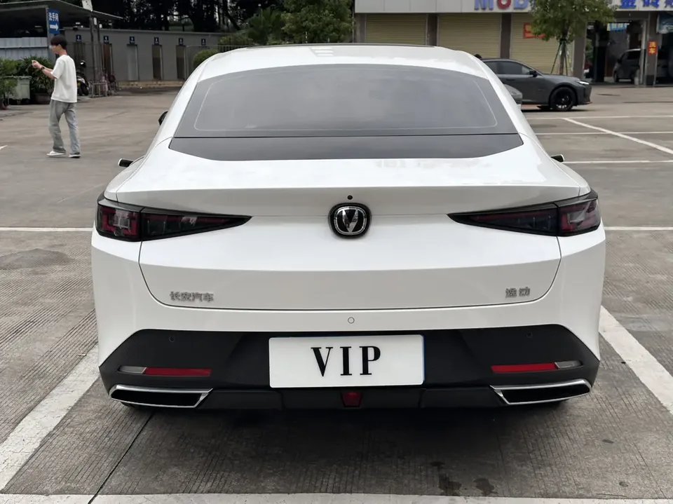 Changan Escape 1.5T DCT 500Bar Flagship 2025 — миниатюра 2