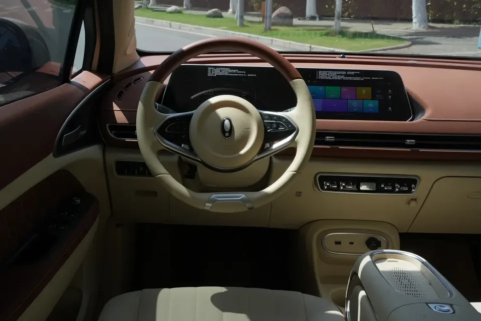 ORA Euler good cat Euler good cat 2023 401km standard range luxury lithium iron phosphate 2023 — thumbnail 4