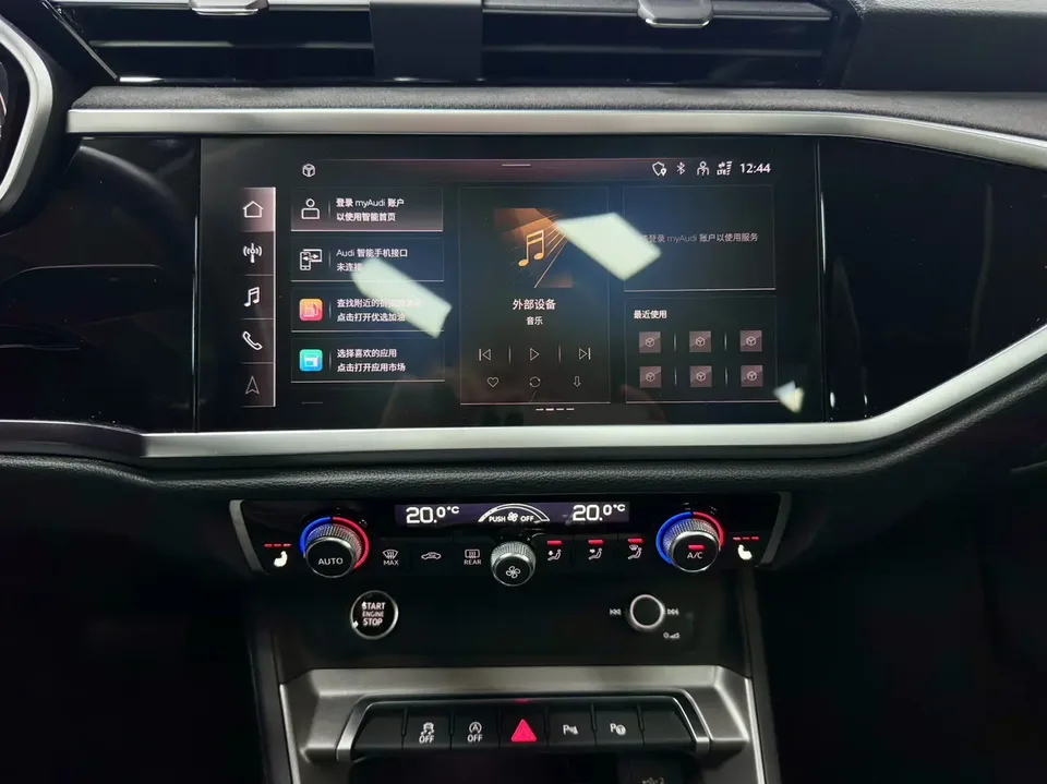 Audi Q3 Audi Q3 2022 35 TFSI Fashionable and Dynamic 2023 — миниатюра 5