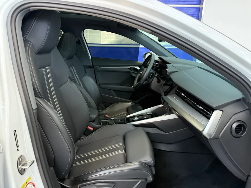 Audi A3 Sportback 35 TFSI stylish and sporty 2023 — миниатюра 4