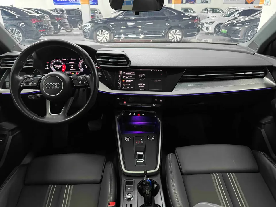 Audi A3 Audi A3 2024 A3L Limousine 35 TFSI Fashion Sports 2024 — миниатюра 3
