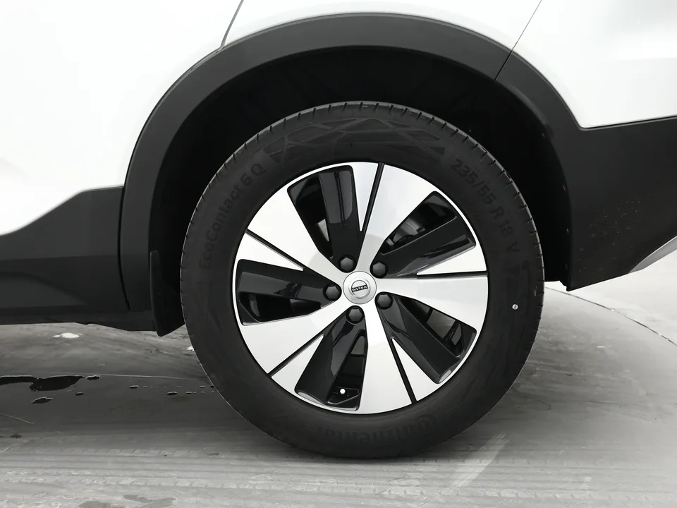 Volvo XC40 2023