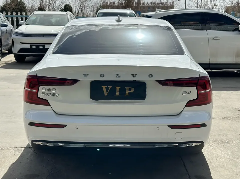 Volvo S60 S60 2025 Volvo S60 2025 B4 Zhiyi Luxury Edition 2025 — thumbnail 2