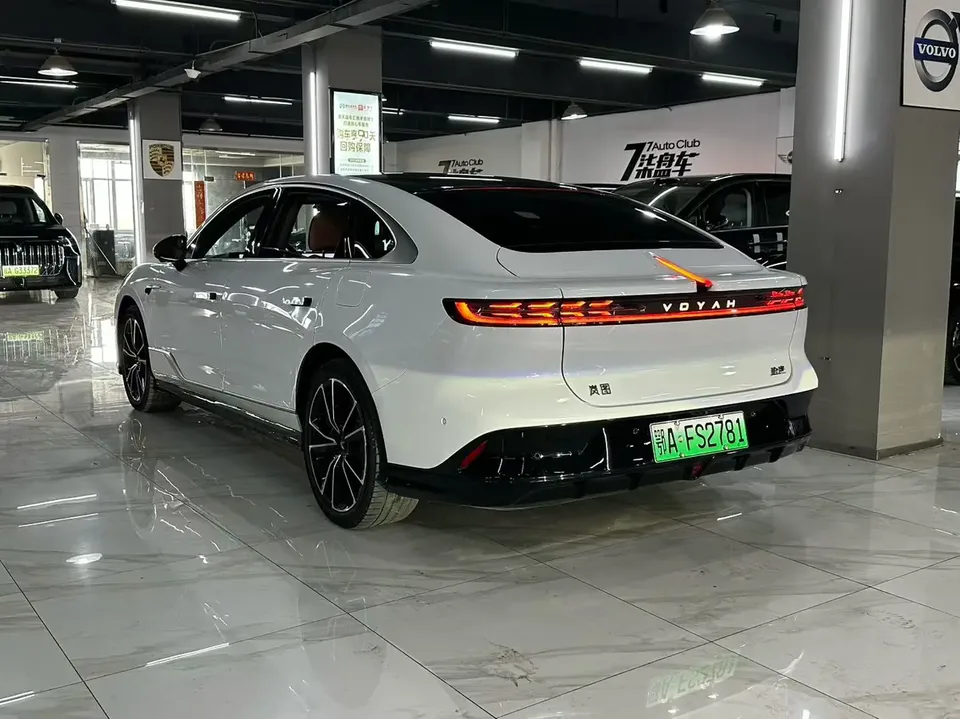 Voyah Passion PHEV Lantu Chasing Light PHEV 2024 ultra-long range four-wheel drive flagship version 2024 — миниатюра 4