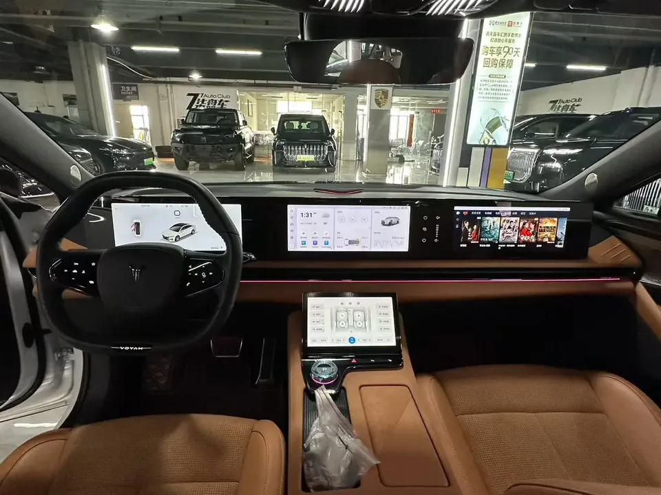 Voyah Passion PHEV Lantu Chasing Light PHEV 2024 ultra-long range four-wheel drive flagship version 2024 — миниатюра 5