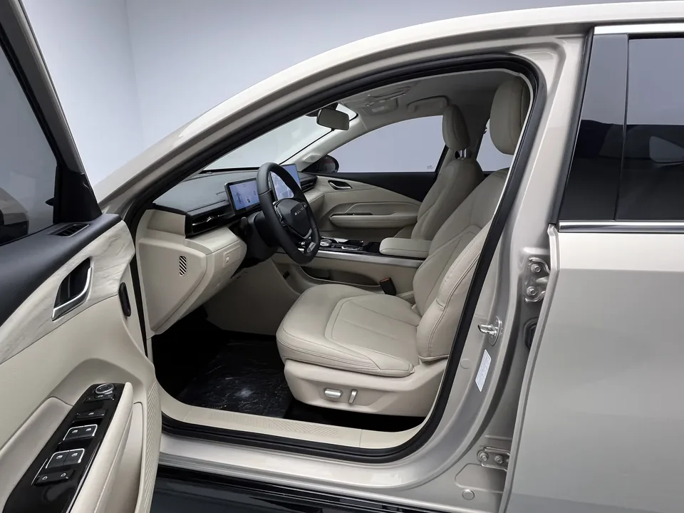 Wuling Starlight EV Starlight EV 2024 Co-creation Edition 510 Advanced Edition 2024 — thumbnail 4