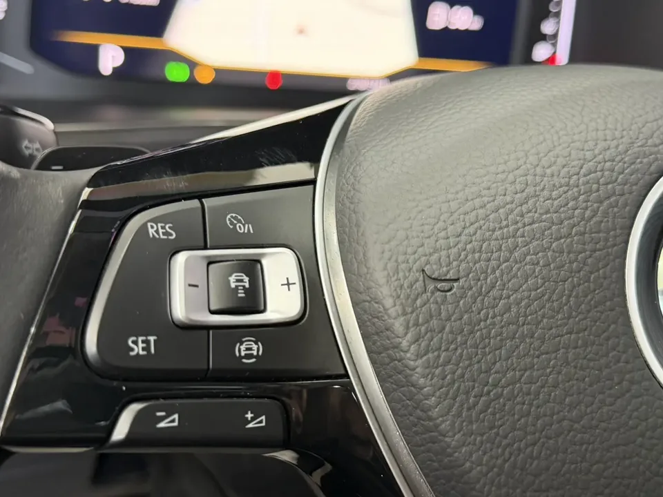 Volkswagen T-Roc Tange 280TSI DSG two-wheel drive comfort PLUS 2022 — миниатюра 2