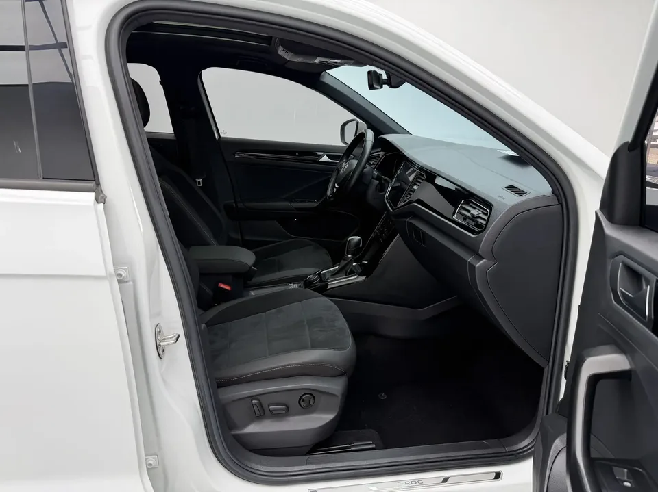 Volkswagen T-Roc 2021 Tange 280TSI DSG four-wheel drive luxury smart version 2022 — миниатюра 3