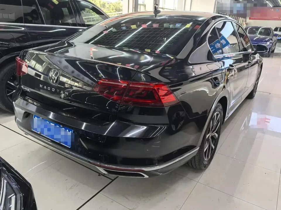 Volkswagen Magotan Magotan 2020 330TSI DSG Luxury Edition 2022 — миниатюра 2