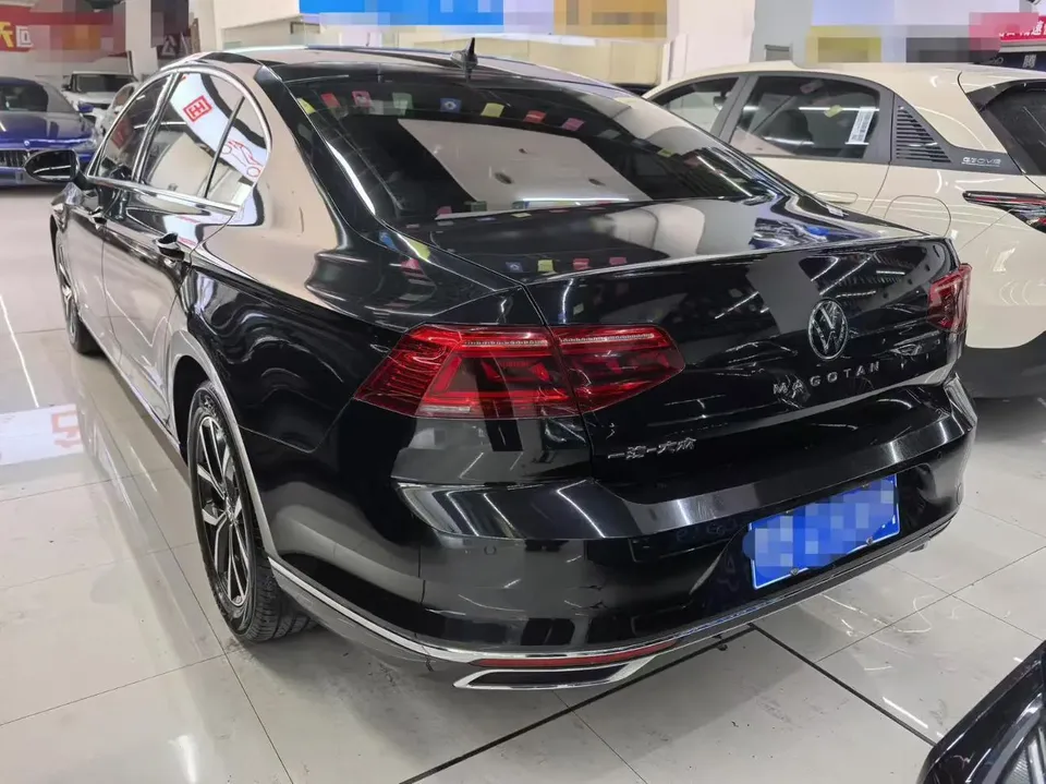 Volkswagen Magotan Magotan 2020 330TSI DSG Luxury Edition 2022 — миниатюра 4