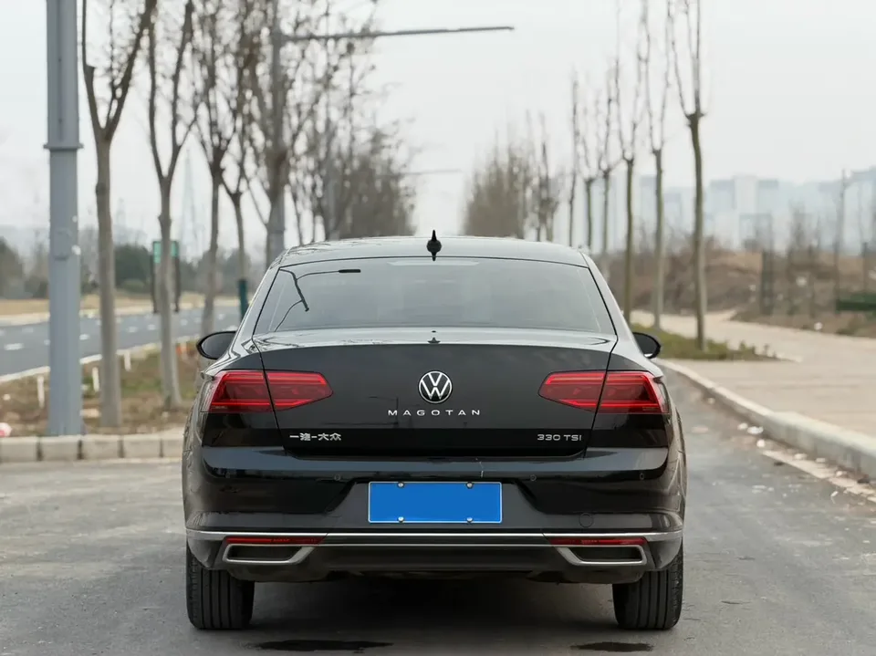 Volkswagen Magotan 330TSI DSG 30th Anniversary Edition 2022 — миниатюра 2