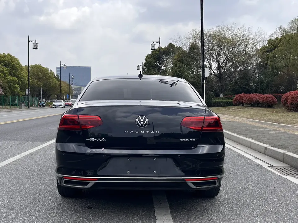 Volkswagen Magotan 330TSI DSG 30th Anniversary Edition 2022 — миниатюра 2