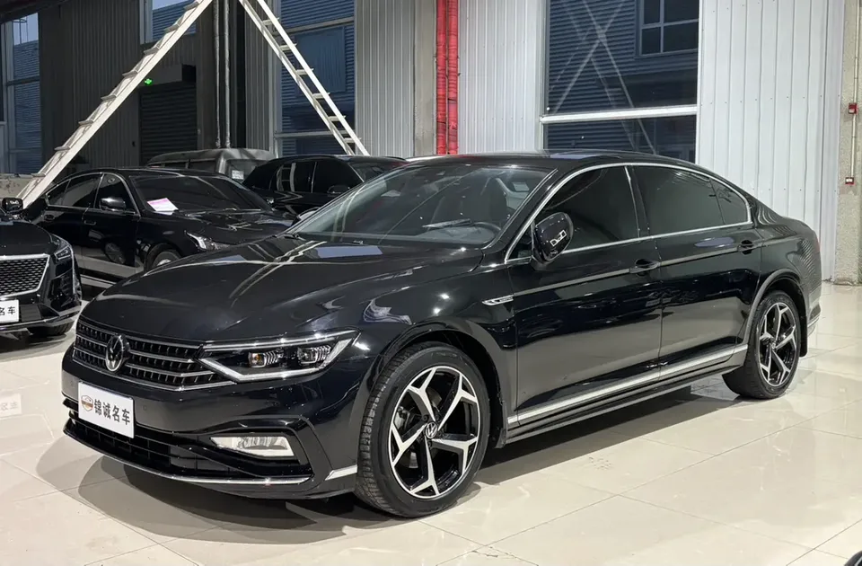 Volkswagen Magotan 2023
