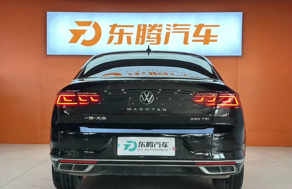 Volkswagen Magotan Magotan 2023 2 million commemorative edition 330TSI DSG luxury model 2022 — миниатюра 2