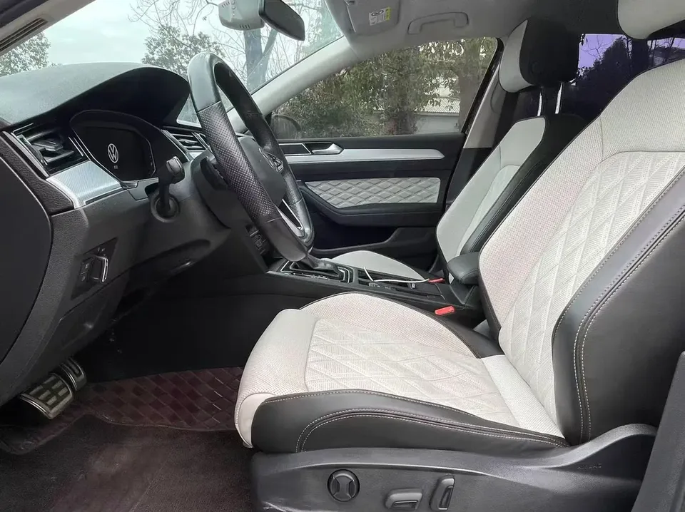 Volkswagen Magotan Magotan 2023 2 million commemorative edition 330TSI DSG luxury model 2023 — миниатюра 5
