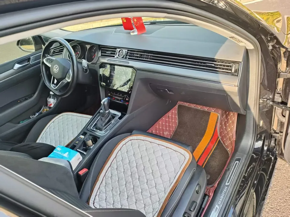 Volkswagen Magotan Magotan 2020 330TSI DSG Leading Edition 2022 — миниатюра 3