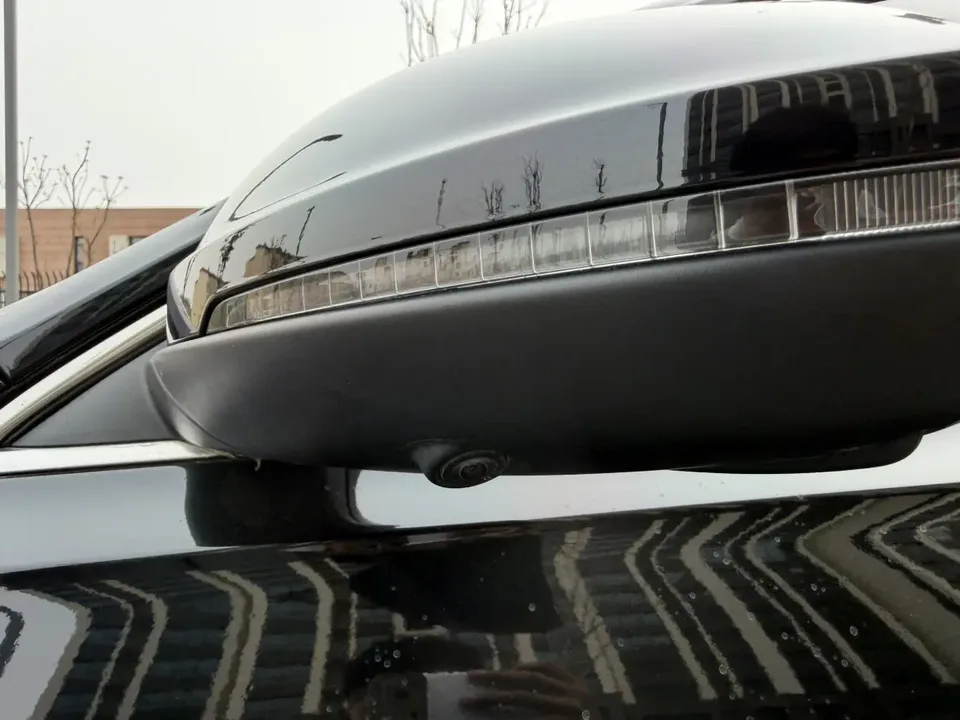 Volkswagen Passat facelift 330TSI Starry Sky Premium Edition 2023 — миниатюра 4