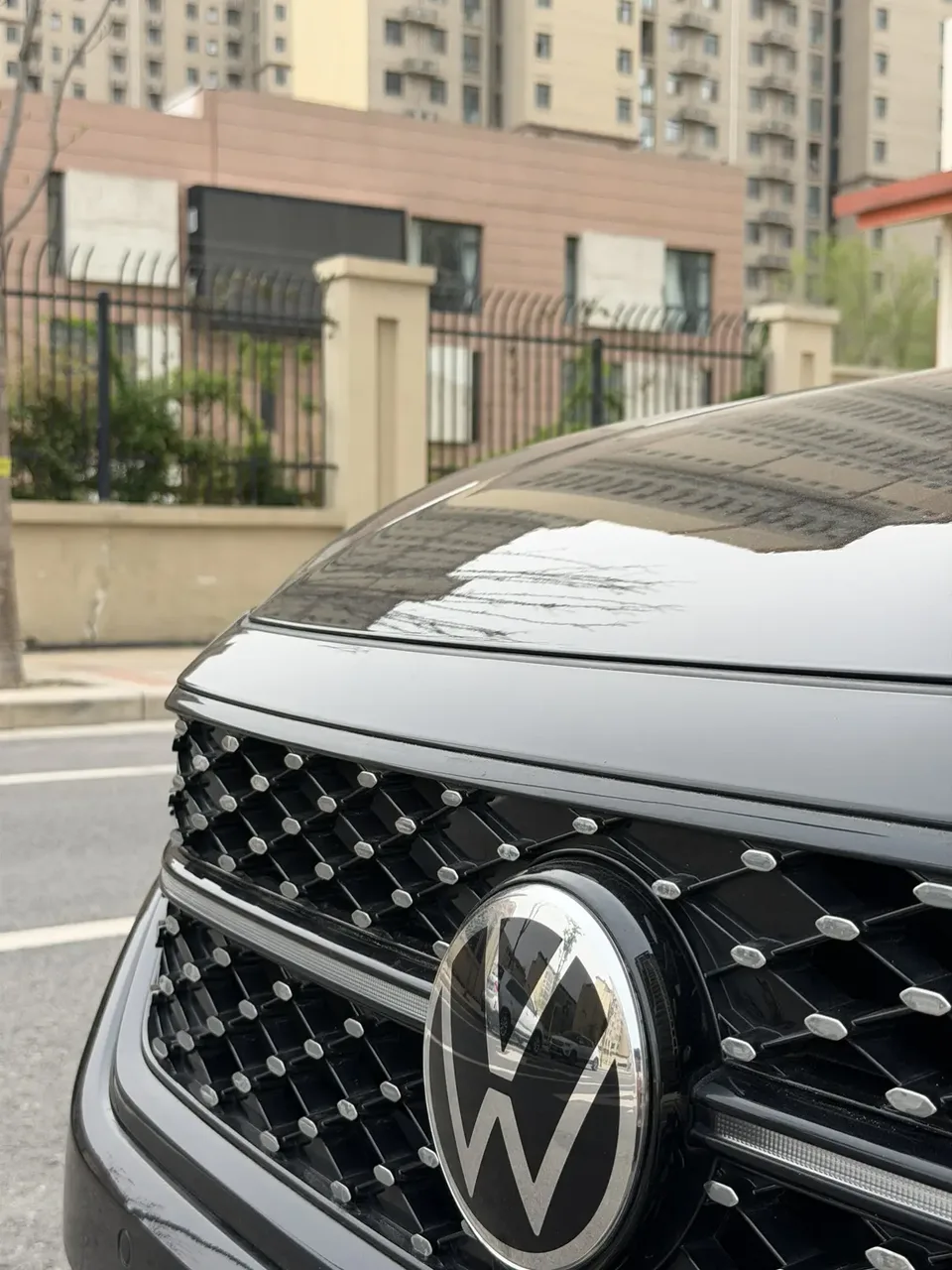 Volkswagen Passat facelift 330TSI Starry Sky Premium Edition 2023 — миниатюра 5