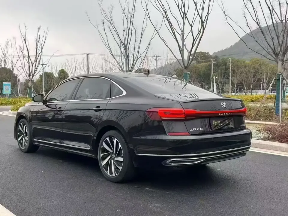 Volkswagen Passat Passat 2022 330TSI Star Elite Edition 2022 — миниатюра 4