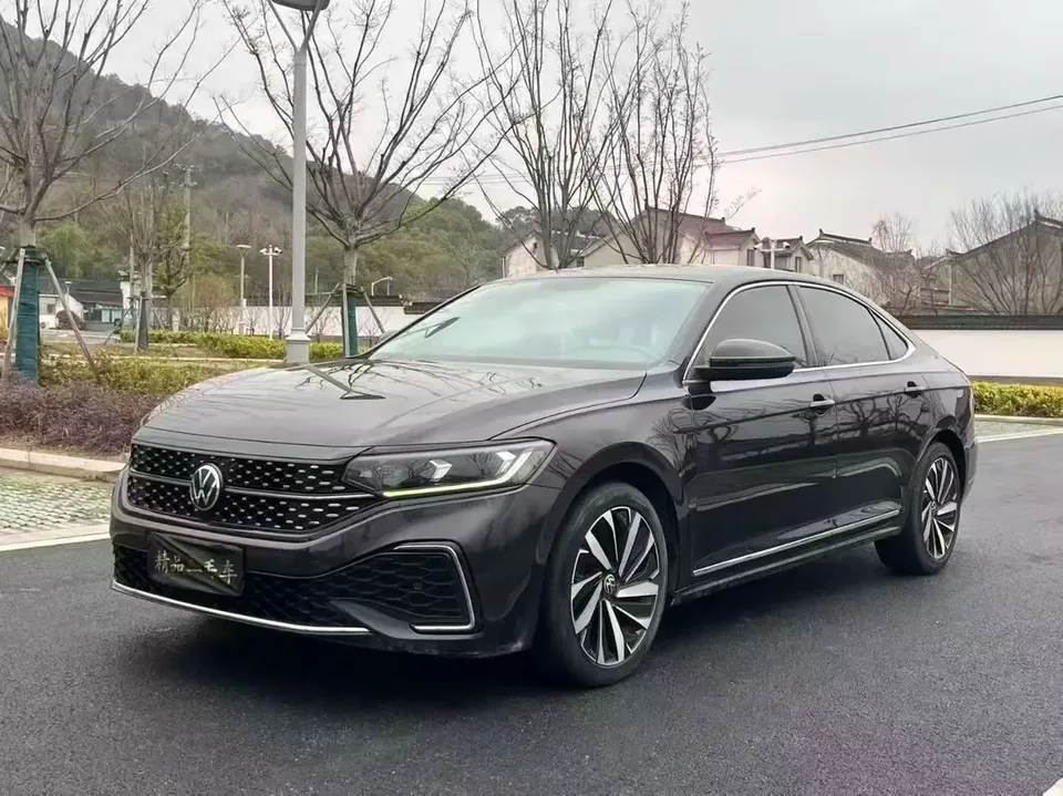 Volkswagen Passat 2022