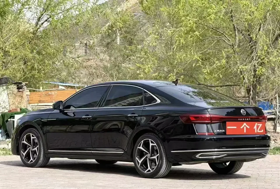 Volkswagen Passat Passat 2024 380TSI Starry Sky Deluxe Edition 2024 — миниатюра 4