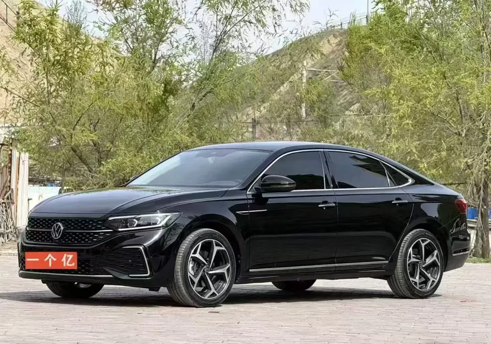 Volkswagen Passat 2024