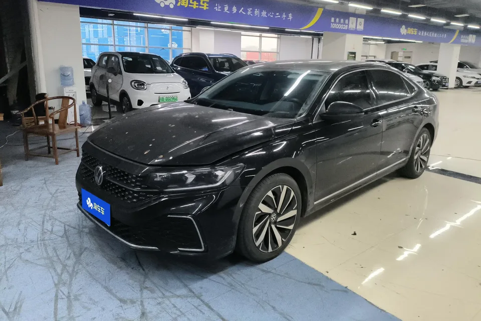 Volkswagen Passat 2022