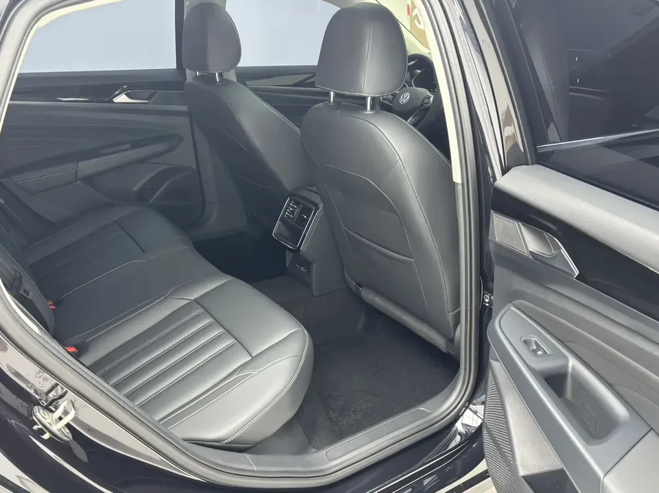 Volkswagen Passat Passat 2022 280TSI Elite Edition 2022 — миниатюра 3
