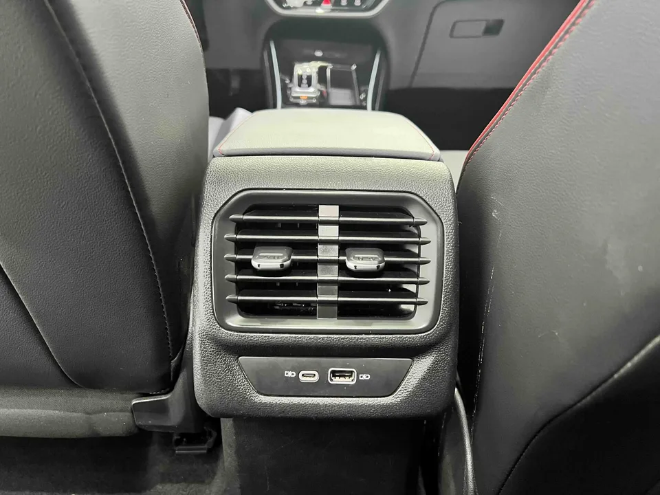 Volkswagen Lamando Lingdu Lingdu L 280TSI DSG Cool Edition 2022 — миниатюра 3