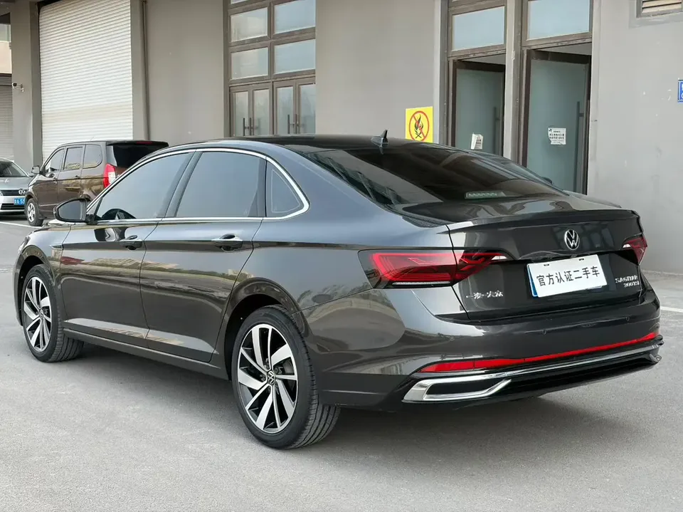 Volkswagen Sagitar Sagitar 300TSI DSG Beyond Edition 2024 — миниатюра 2