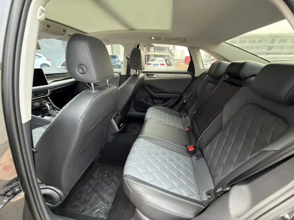 Volkswagen Sagitar Sagitar 300TSI DSG Beyond Edition 2024 — миниатюра 3
